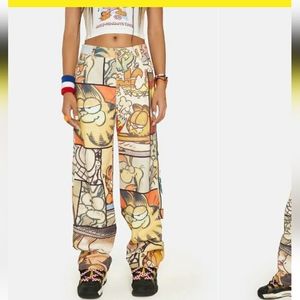 NWT Garfield in the funnies graphic baggy pants